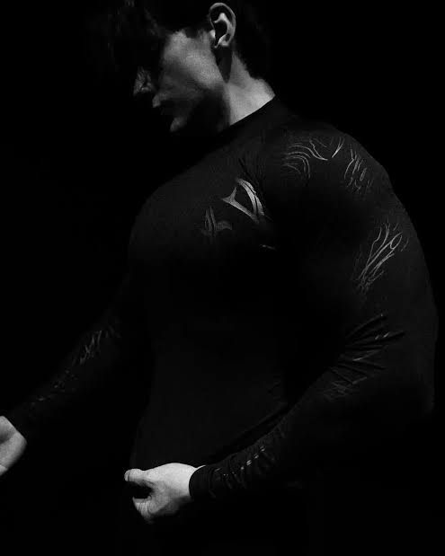 Void Tech Dragon Slayer Compression, Black design, front view